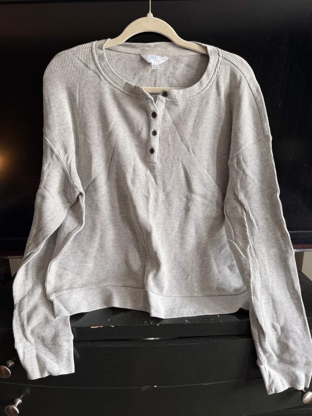 Time and Tru Light Gray Waffle Knit Henley Button Down Shirt